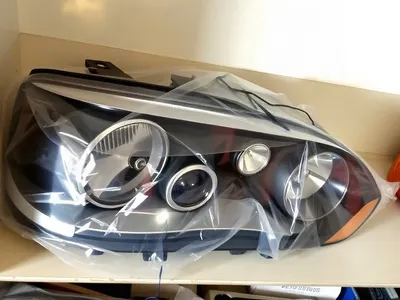 Phares avant Toyota Corolla 2014-2016 · Kinshasa