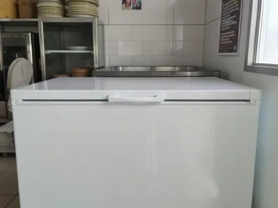 Congélateur coffre 400 litres · Libreville