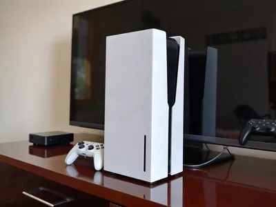 PlayStation 5 avec deux manettes · Libreville