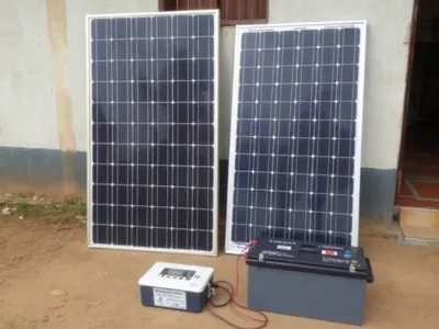 Kit solaire 400 W avec batterie · Franceville