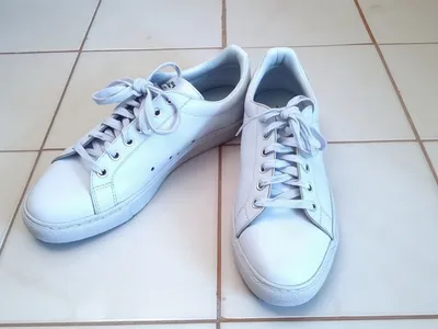 Baskets blanches pointure 38 · Akanda