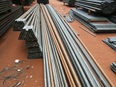 Fer à béton de 10, barre de 12 mètres · Libreville