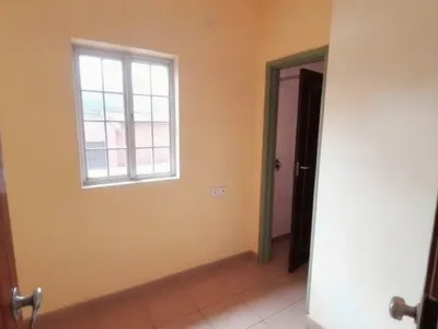 Chambre-salon à louer à Charbonnage · Libreville