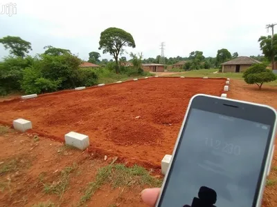 Terrain de 500 m² à Nkok, acte de vente · Ntoum