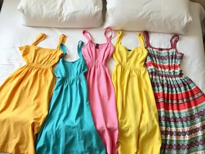 Lot de 5 robes d'été taille S · Libreville