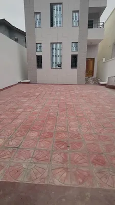 Villa duplex mitoyenne neuf à louer – Angondjé Amissa