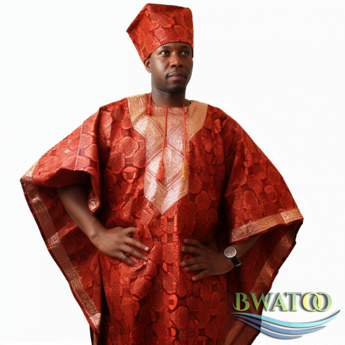 Boubou Mrembo katika Bonde la Tajiri – Mwangwi wa Mitindo Halisi ya Kiafrika